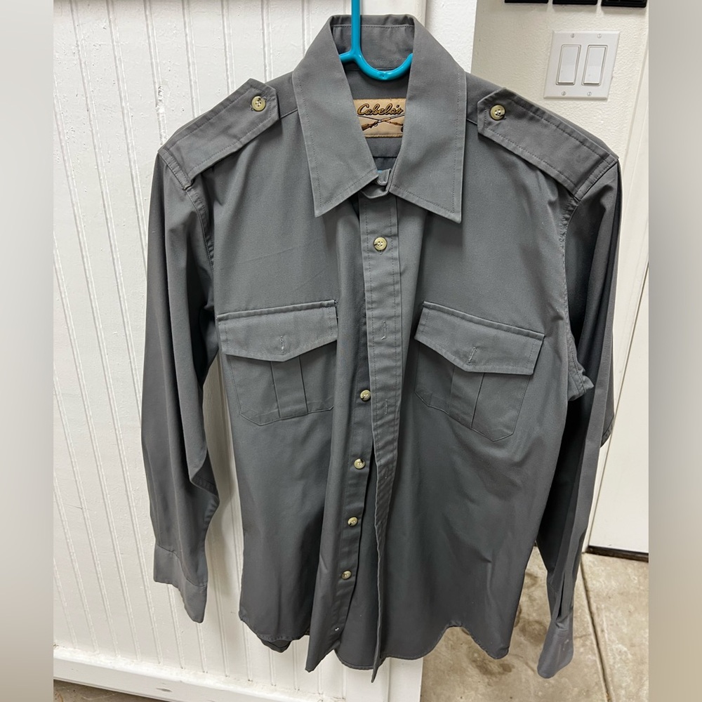 Vintage Men’s Medium Cabela’s Gray Long Sleeve Button Down Hunting Shirt